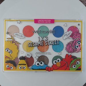 Wet n Wild Sesame Street Collection 1 2 3 Sesame Street Eye & Face Palette